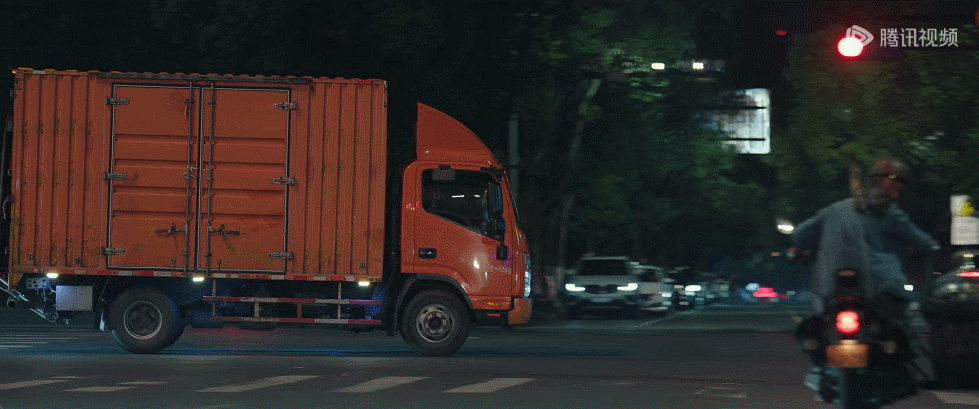 收手吧资源咖！顶着整容脸表演没表情，难怪王菊两次都带不动她