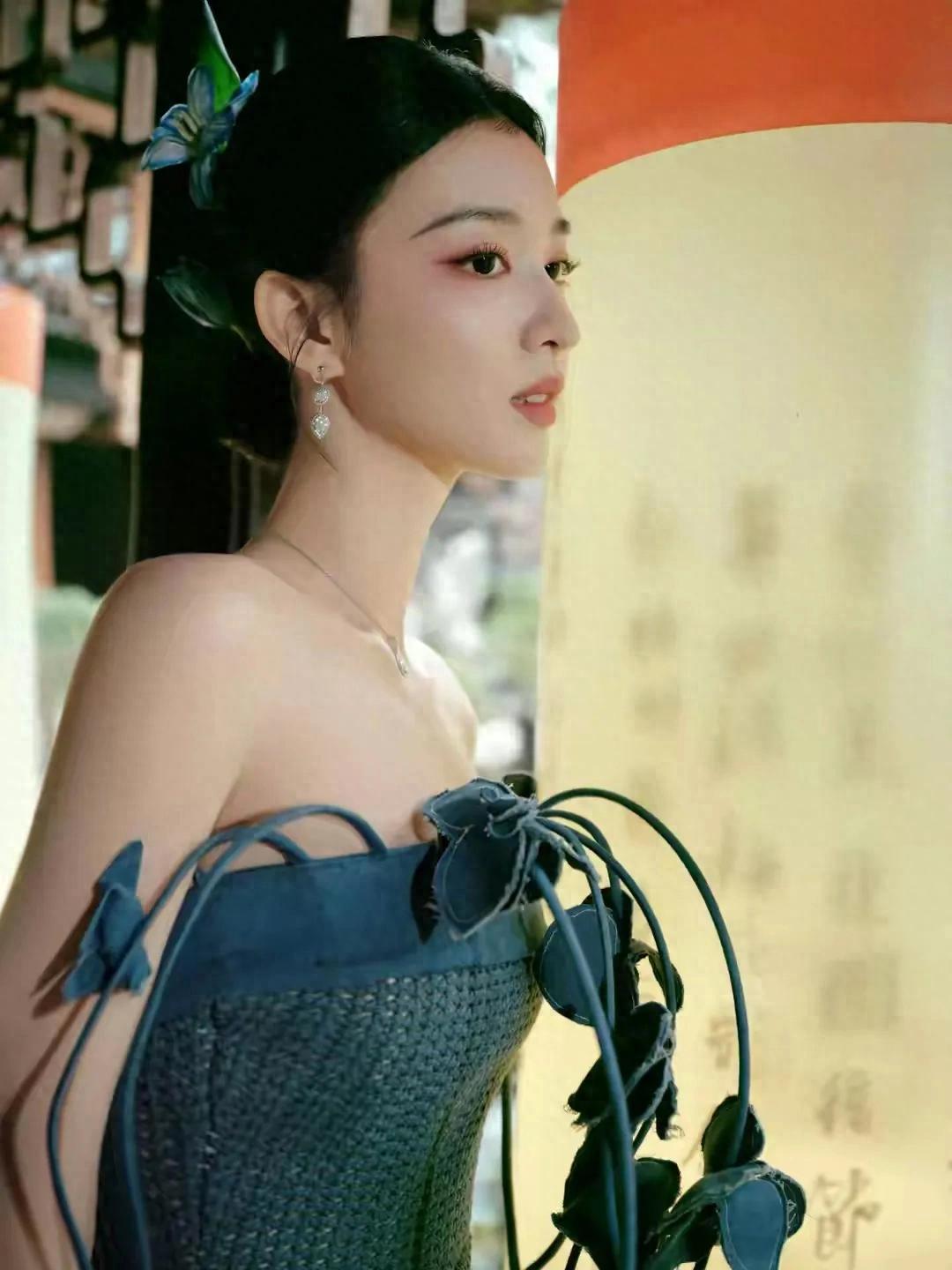 王楚然：这才是大气丰盈的中式美人天花板！