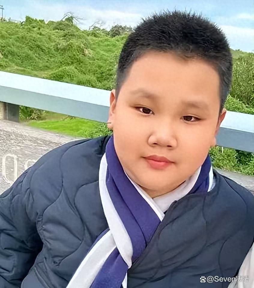 郭麒麟弟11岁的弟弟郭汾阳 连说四十分钟《地理图》首演就破圈