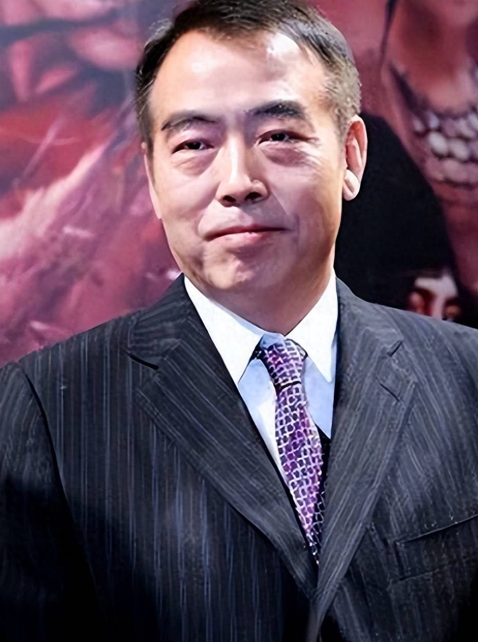 人民日报点名，陈凯歌再破天花板，让张艺谋和整个娱乐圈沉默了