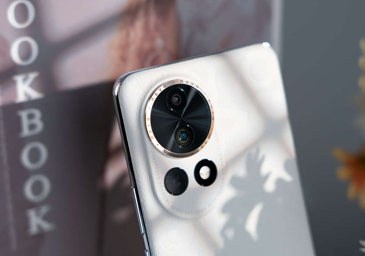 麒麟9000SL+卫星通信,512GB才卖2294元,这款华为手机有点香呀