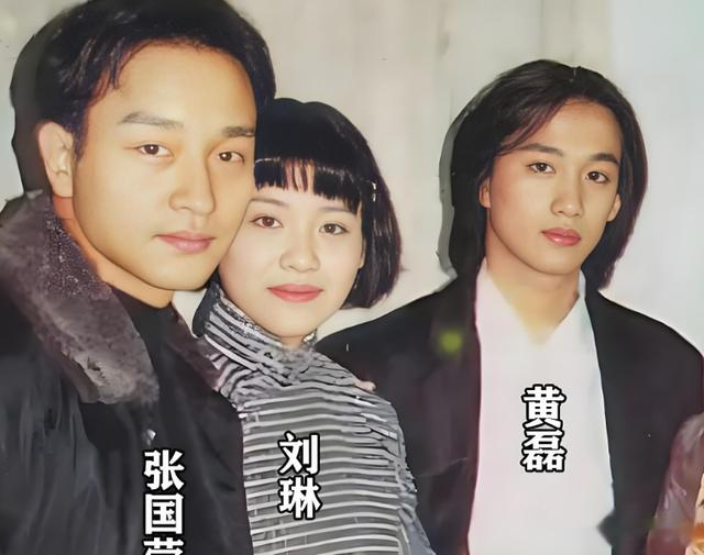 被名导抛弃后，34岁下嫁，39岁高龄生子，如今51岁被婆家宠成公主