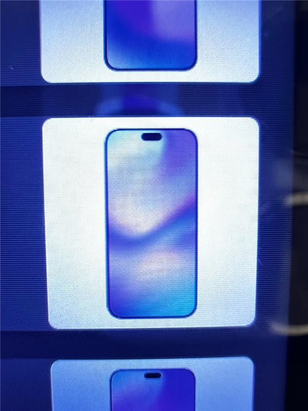 iPhone 17 Pro貼膜亮相：靈動島縮短25%