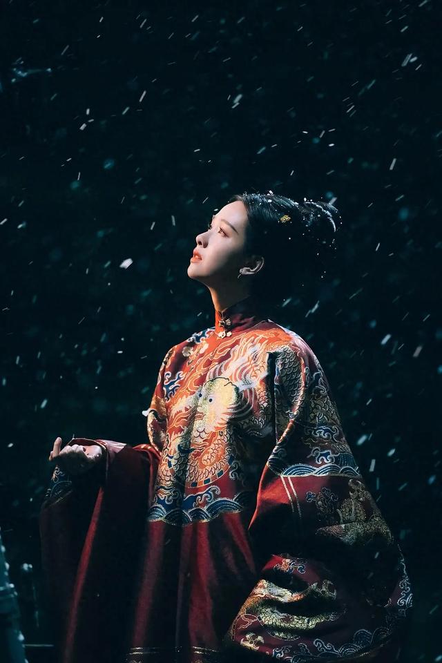 肖战又赌对了！央视发布藏海传预告炸锅，郑晓龙出手质量保证