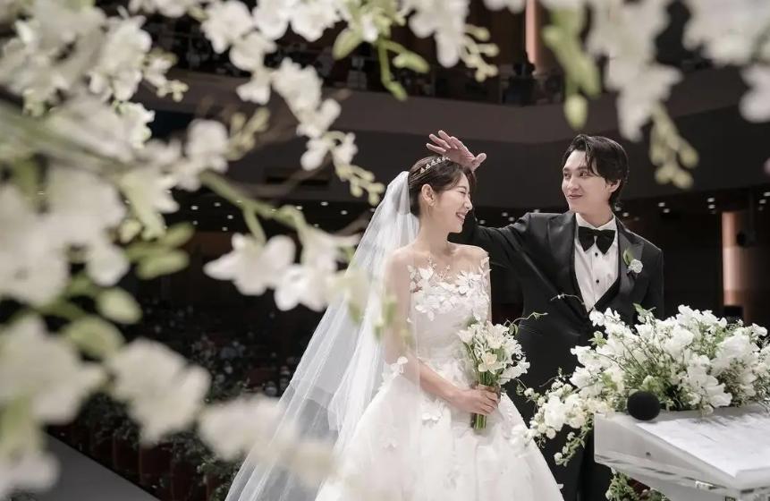 35岁朴信惠老了好多！结婚生子后没了婴儿肥，新剧演20岁女生像40