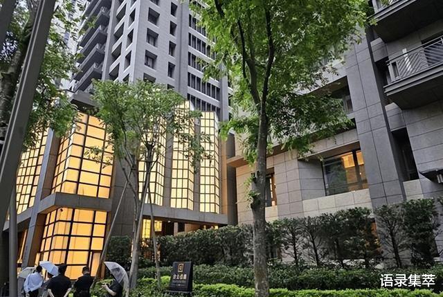 汪小菲带俩娃回京,光头清明后离台,S家如何回应豪宅归属?