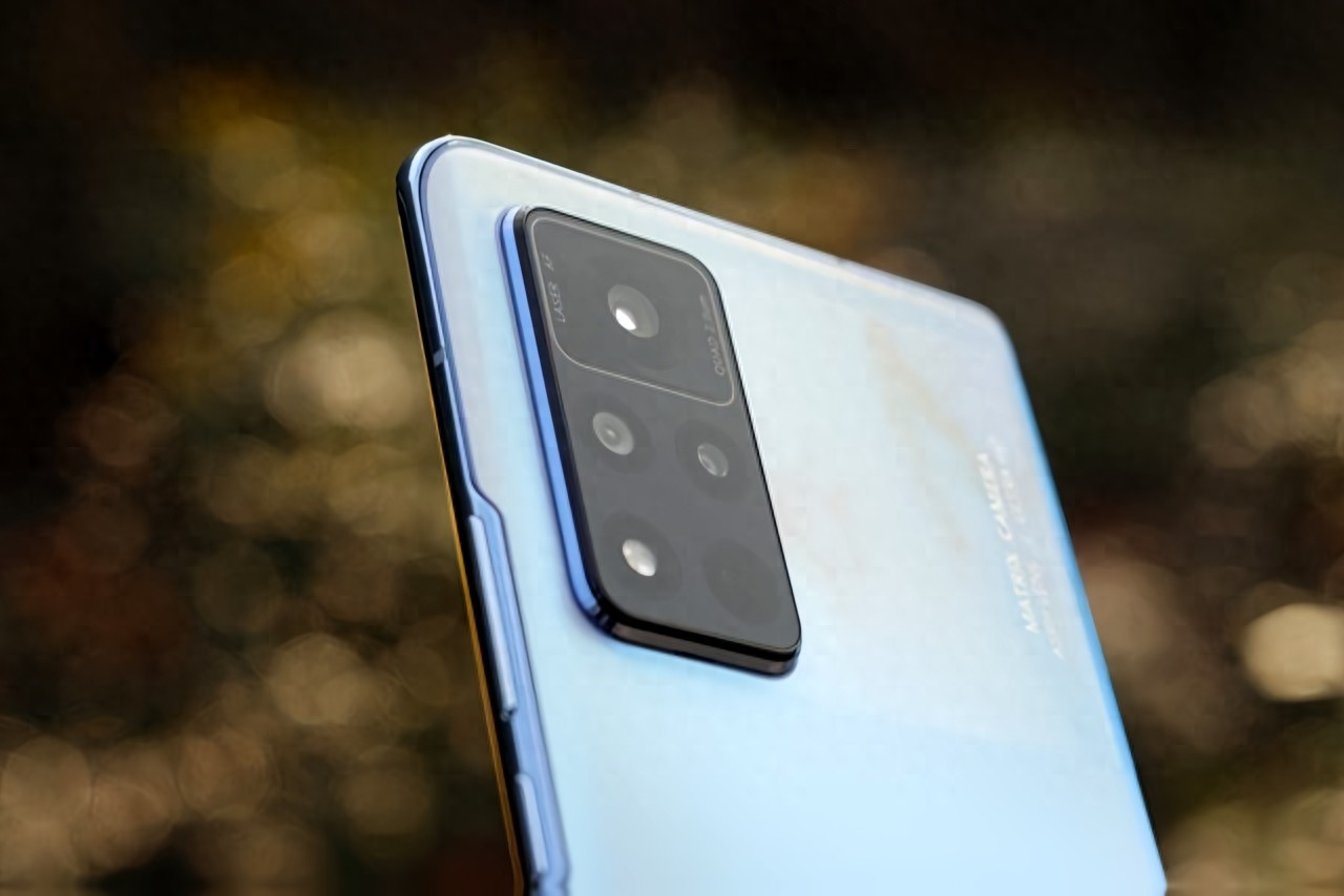 廠商合謀、素數陷阱、電量焦慮：關于手機的三個冰冷真相