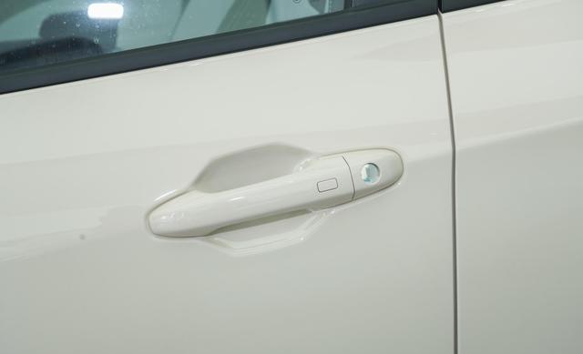 不到9万,续航401km的纯电SUV,配L2级驾辅,哪吒AYA建议这样买
