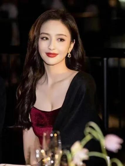 内娱女星知多少—佟丽娅