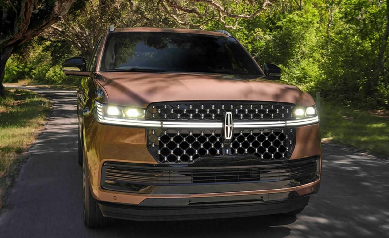 这才是全尺寸SUV！车长超过5米6，3.5T六缸+10AT，比揽胜霸气