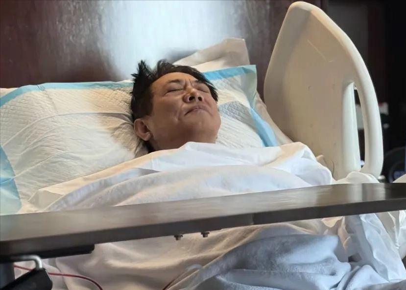 偷换心脏、贪污善款、抛妻弃子,李连杰身上的标签哪个才是真的?