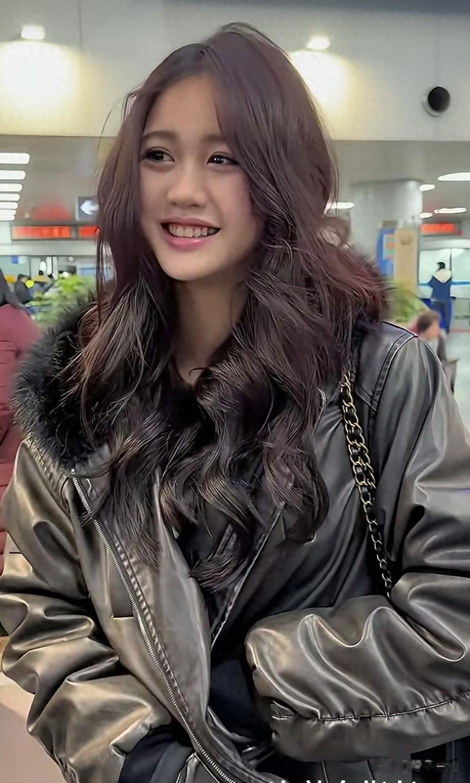 钟丽缇的宝贝女儿好漂亮呀，太可爱了吧，这美貌让人刮目相看