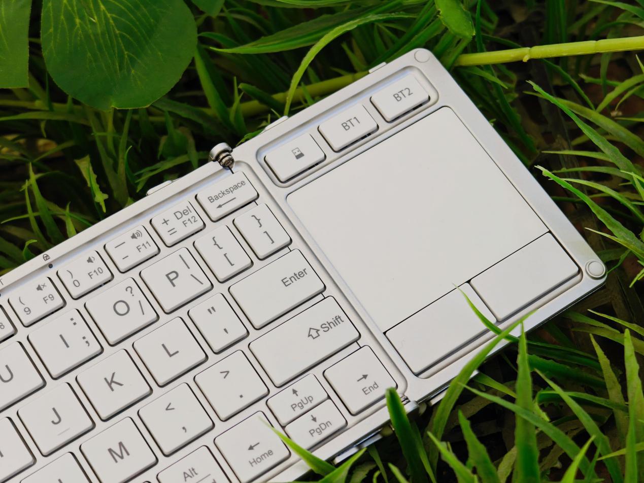 键盘也卷“三折叠”？BOW折叠蓝牙键盘，移动办公便携利器！