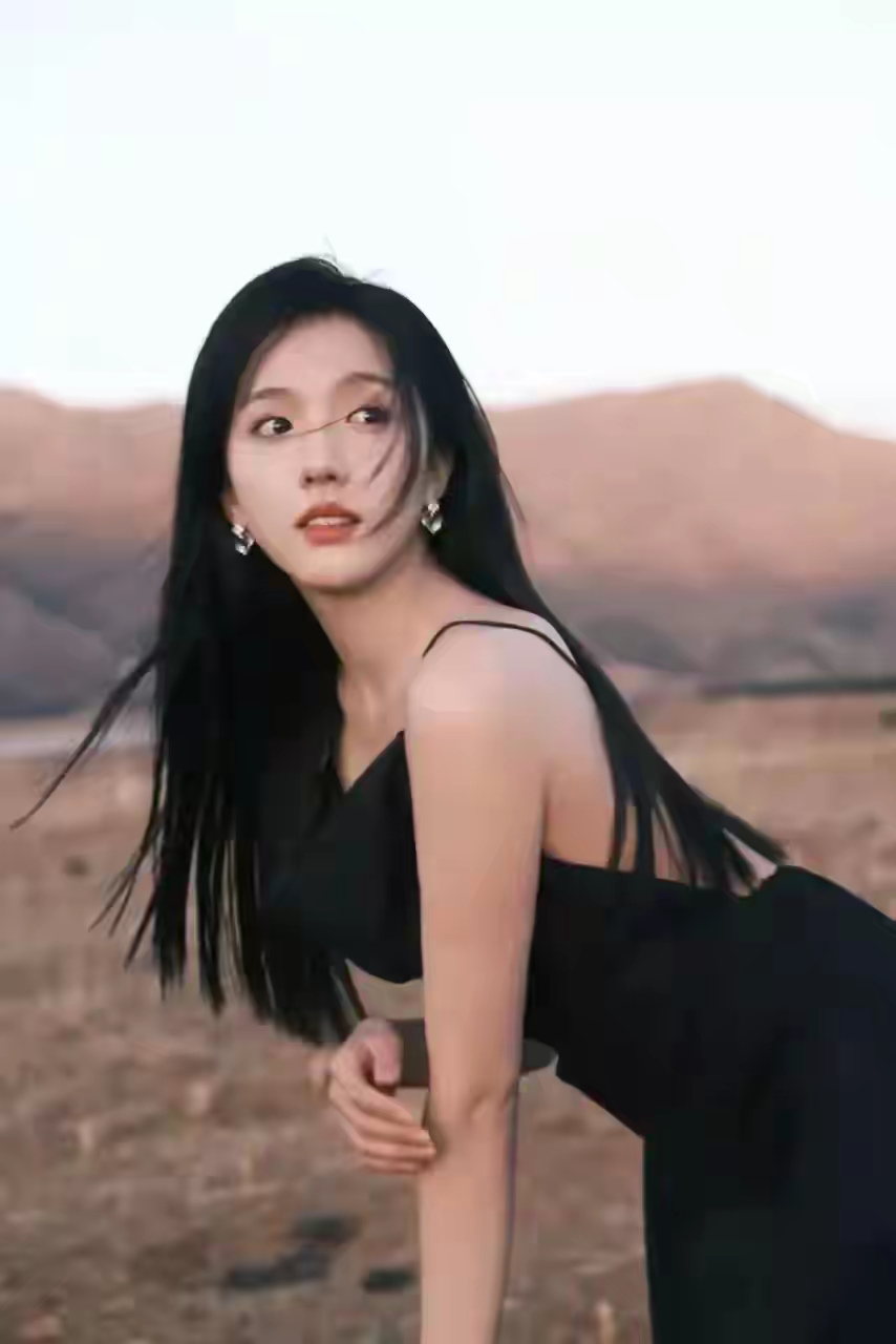 清甜有力量的新生代演员苏晓彤