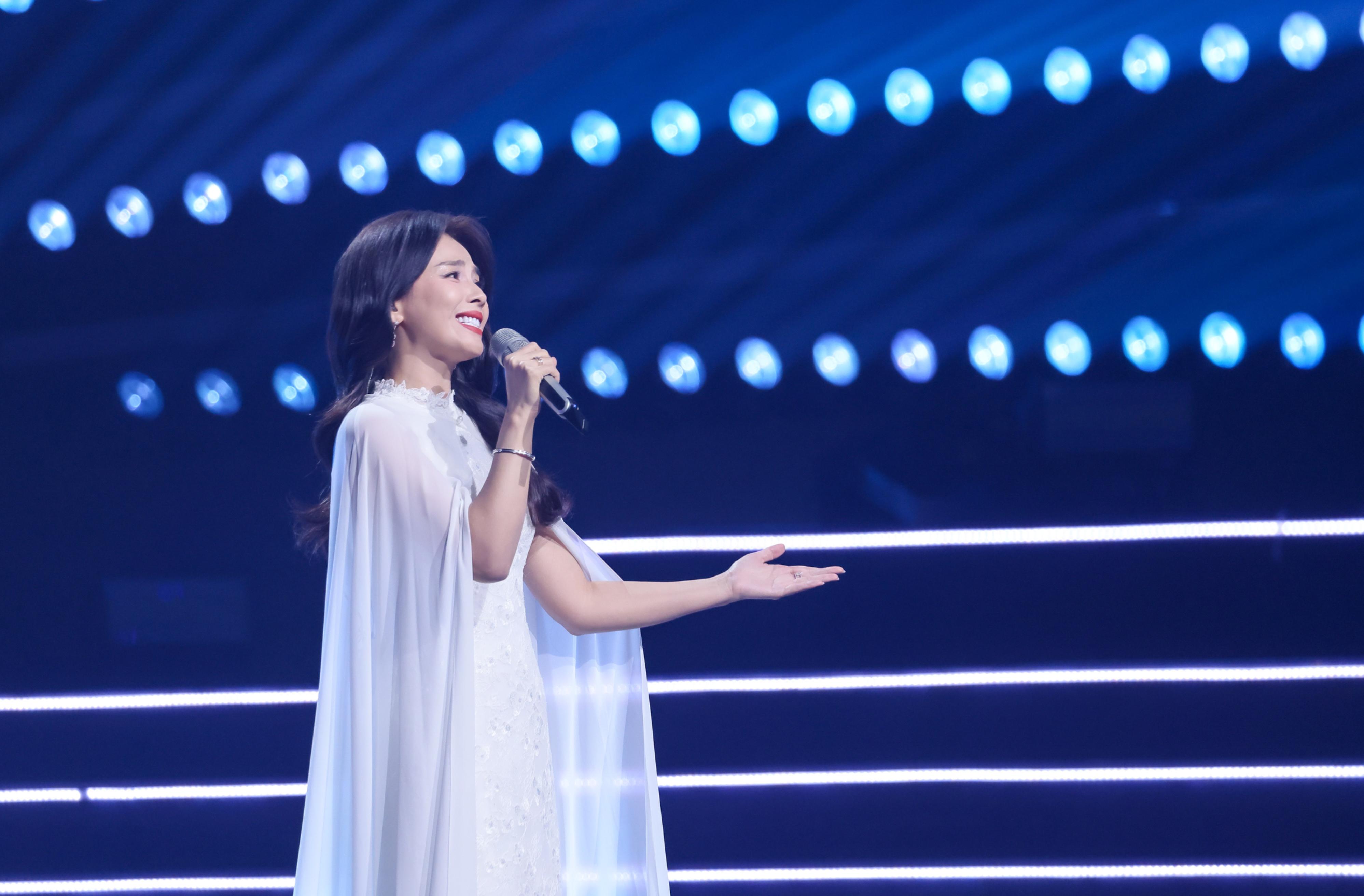 大湾区这一夜，“混子”歌手翻车，几十年职业生涯不敌演员跨界