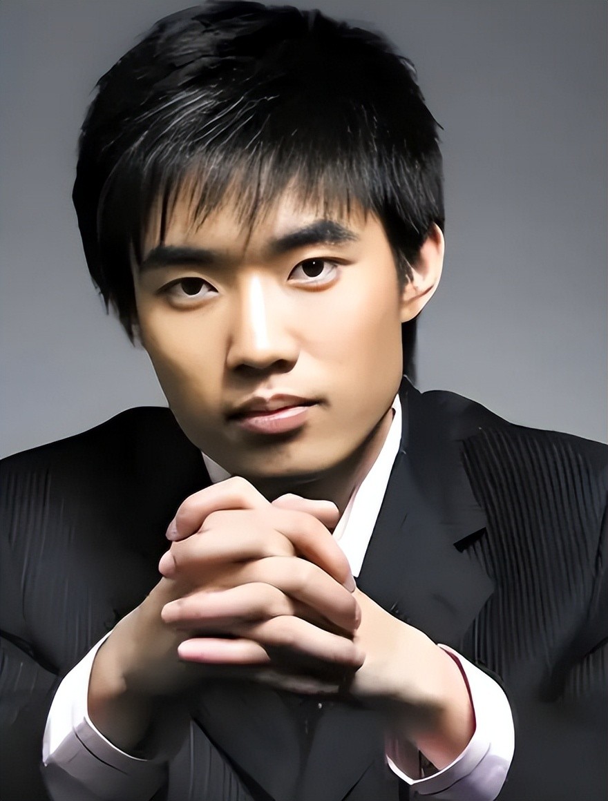 刘强东做梦也没想到,李想连生五胎的老婆,如今也开始给他长脸了