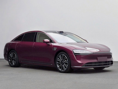 这车标不简单！享界S9增程的星标藏着大心思