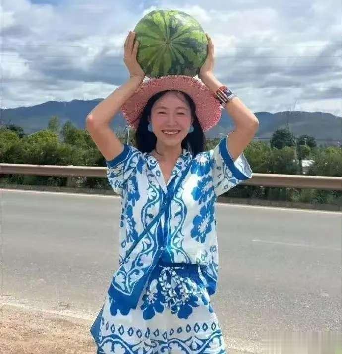 江一燕离婚,给所有女人上了一课,自己选的路,跪着也要走完