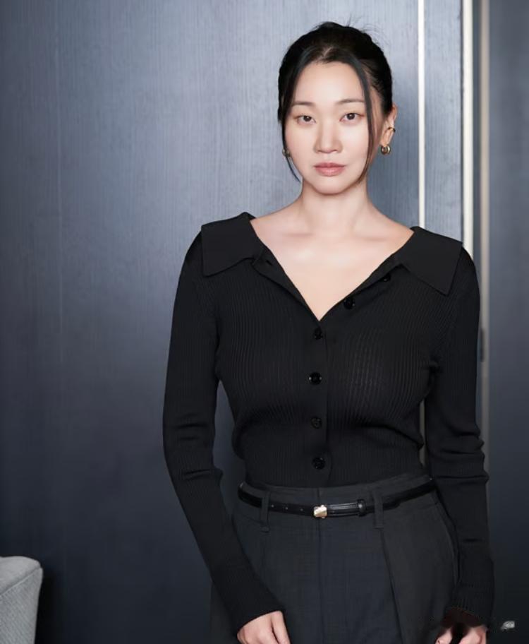 韩国女星与前男友分手10年,期间仍不断联系,结婚后也无法停止