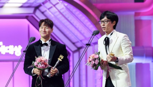 恋情实锤！金钟国尹恩惠17年前私密合照曝光，韩网意难平冲上热搜