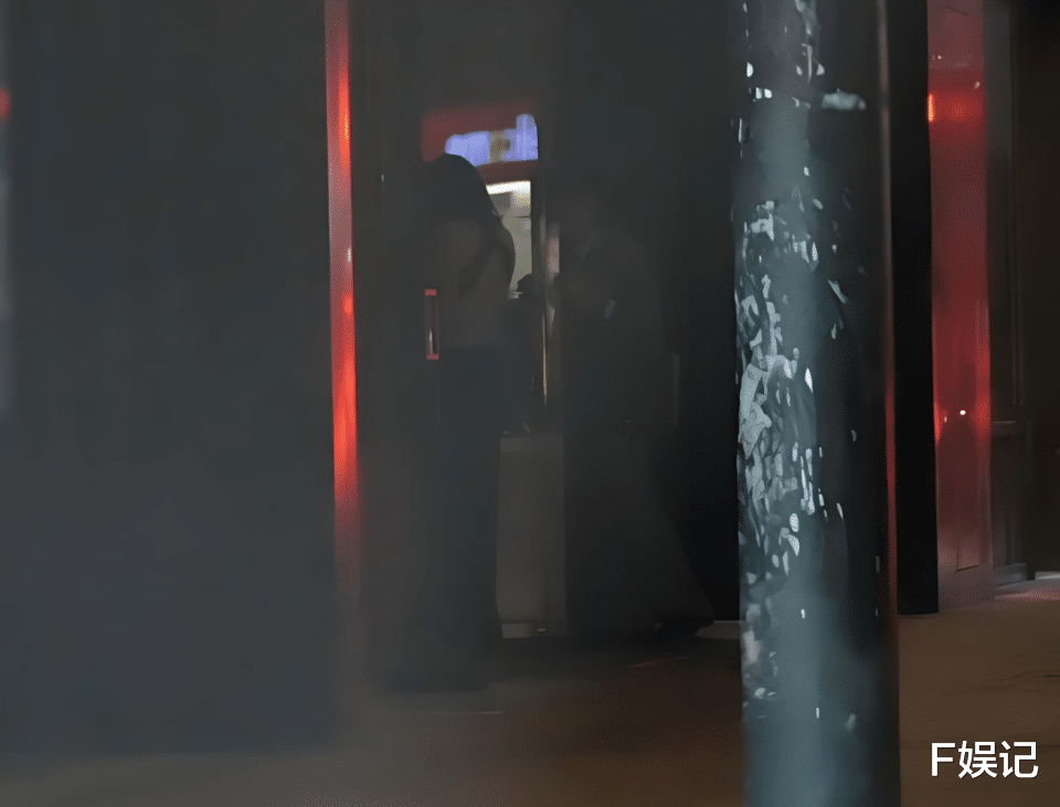 港媒曝乐基儿乘坐新欢爱车去酒店约会 新欢与多位女星都有绯闻