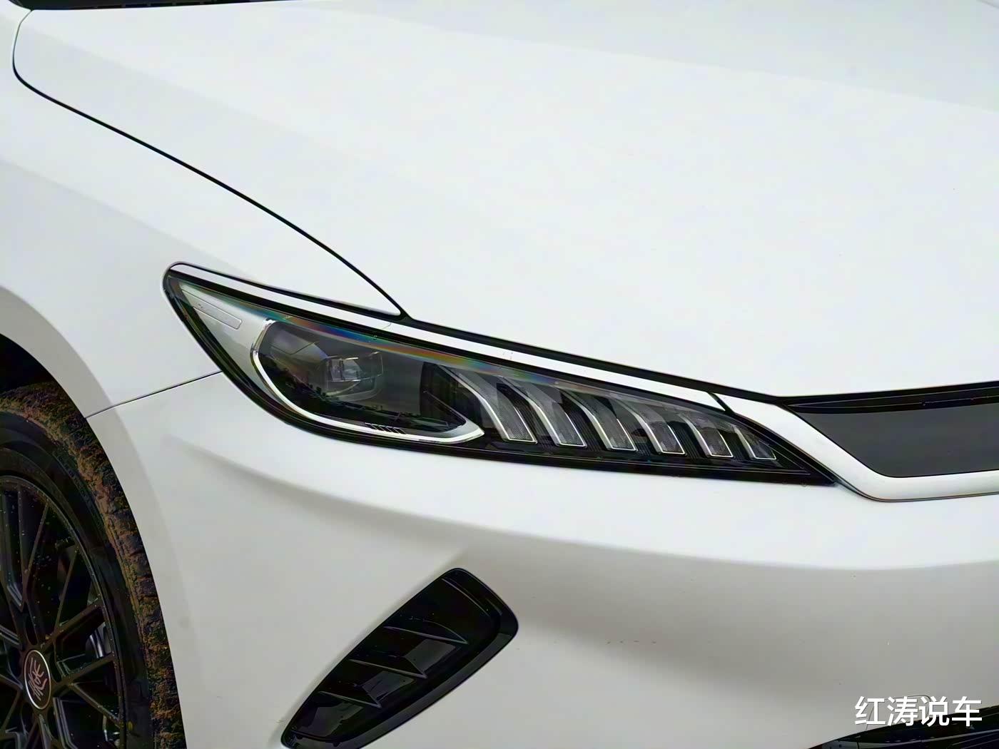 新增“星河米”配色,混动系统优化,油耗低至2.69升,7.98万元起