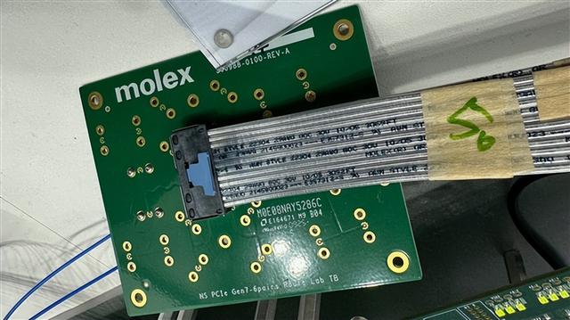 PCIe 7.0首次公开展示：1米距离 满血性能128Gbps