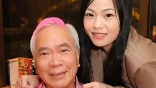 李龙基与小36岁女友分手！曝对方瞒婚有子，自嘲是第三者