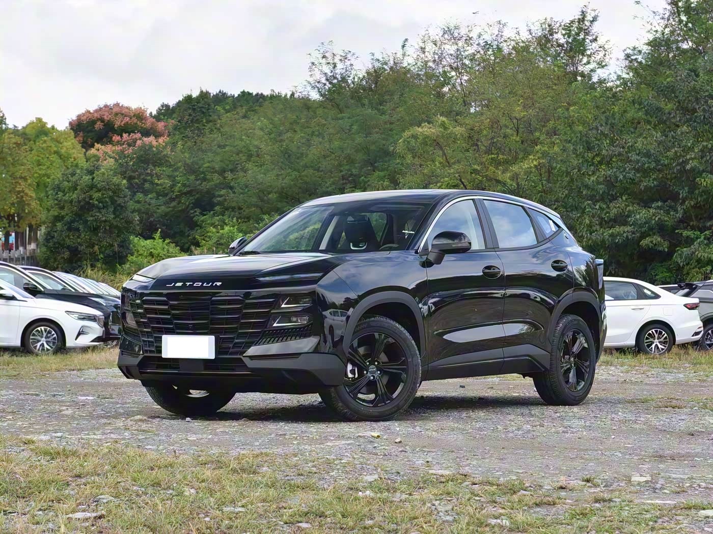 捷途全新SUV上市!不足7万起,外观动感十足,搭载1.5T+四轮独悬