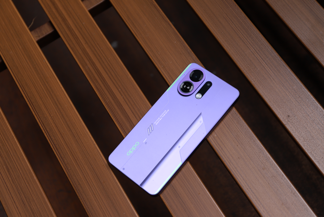 oppo性能王,7000mAh+245万+IPX9,国补后仅1699元