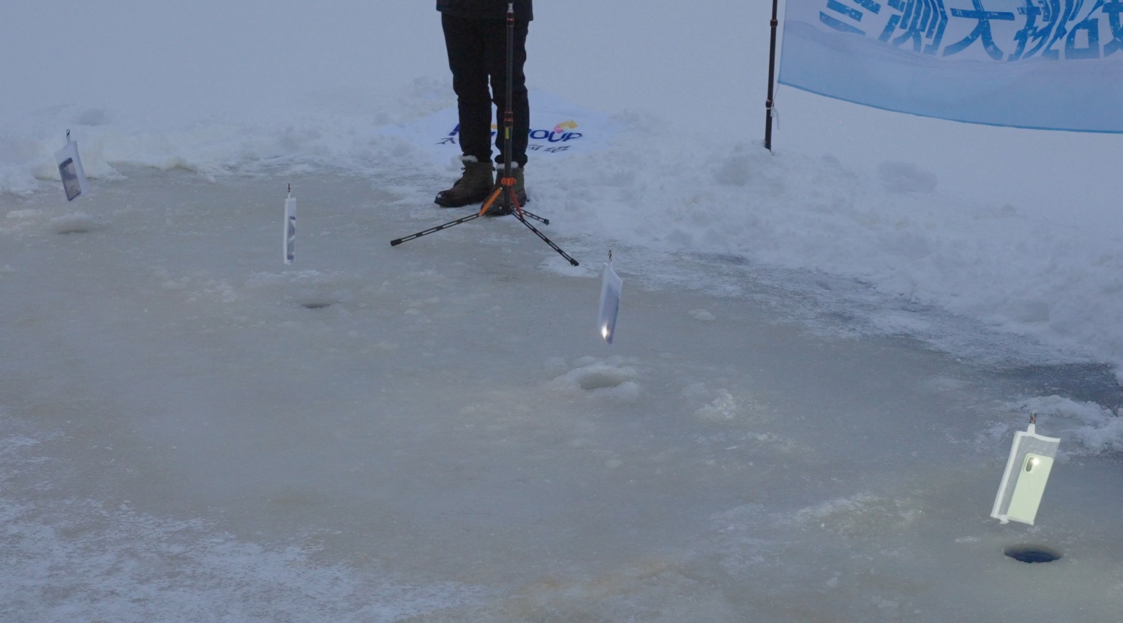 20米跌落+冰湖浸泡！手機在極寒防護可靠性試煉丨冬季大橫評·俄羅斯站