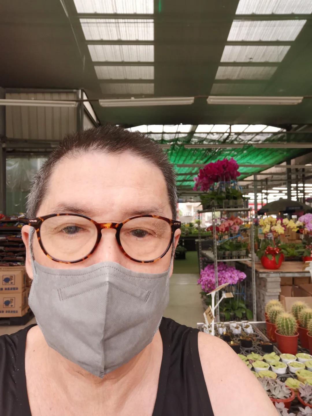 郭碧婷父亲晒照回应病危，面色红润还胖了，内涵向太：请你来吊唁