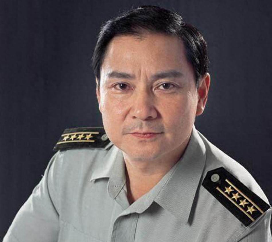 卢奇：演邓小平最像的演员，妻子车祸后不离不弃，女婿也是演员