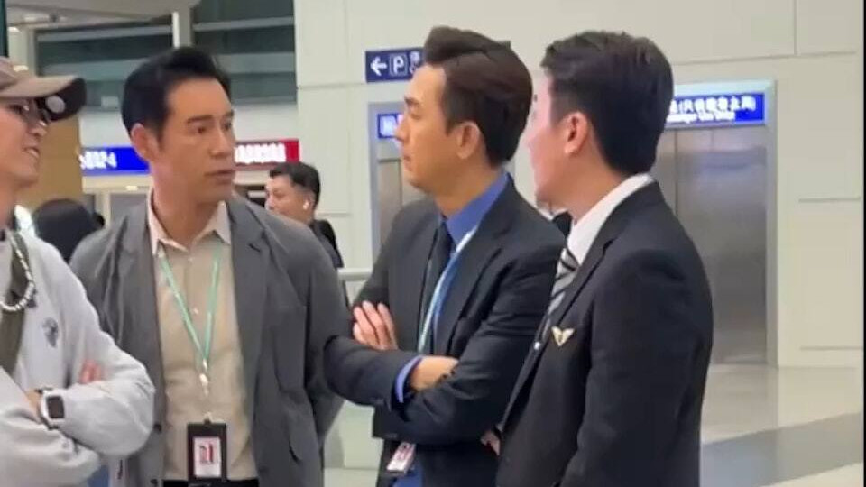 马国明送别亡父后火速在机场复工拍戏 路人曝光其真实状态被赞敬业