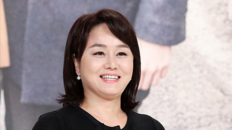 韩国女星因投资失败所住房产被拍卖，怕家人担心一直私下处理