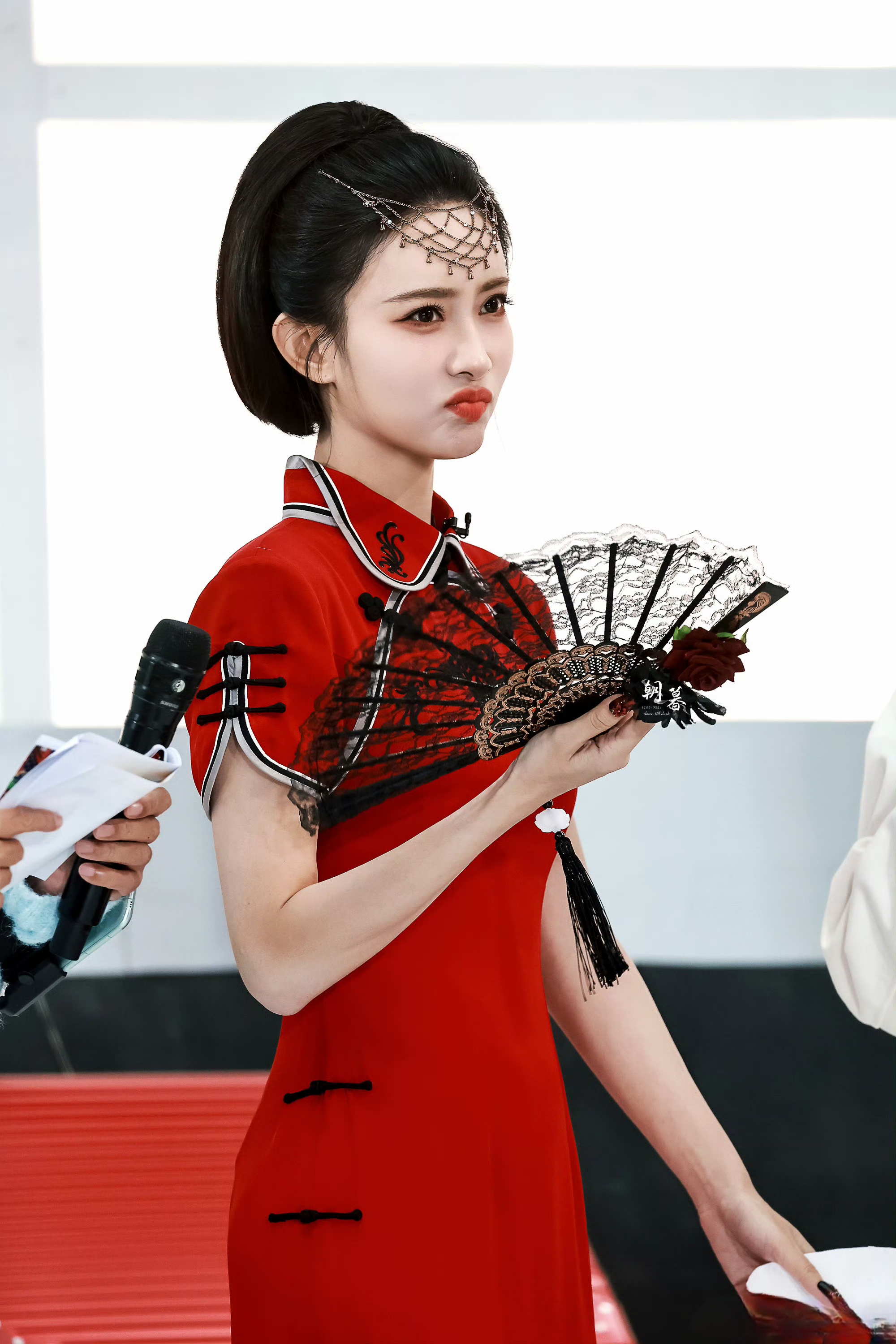 11.10娱乐瓜：王鹤棣 肖战 孟子义 王星越 朱一龙 关晓彤 李昀锐 陈都灵