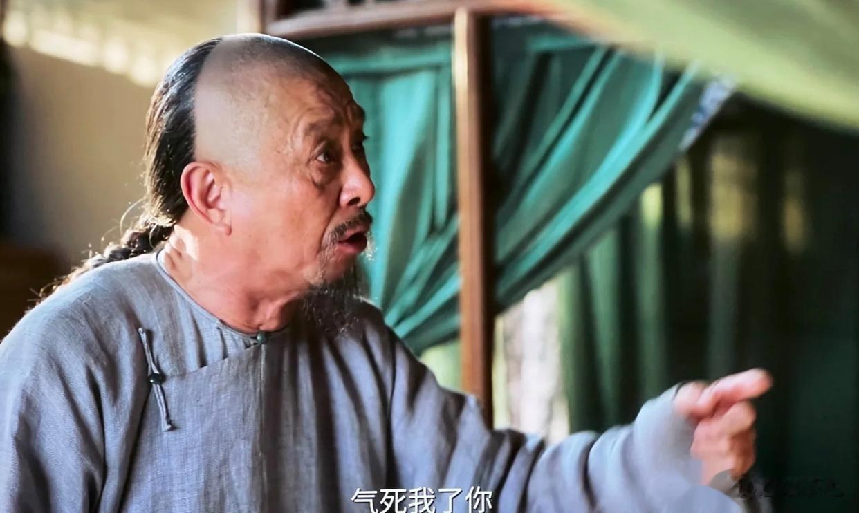 原来他俩是父子，儿子是名导父亲是老戏骨，凭《大生意人》再翻红