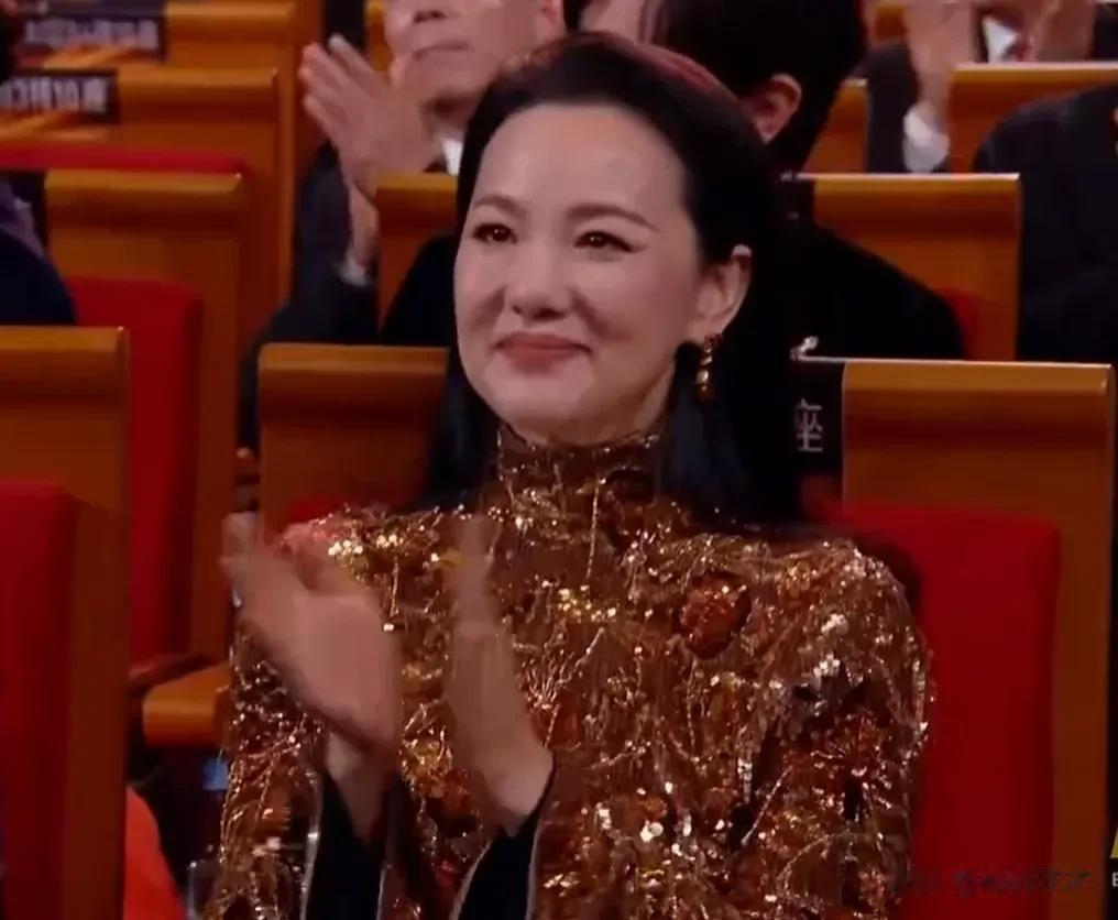 宋佳获奖后口碑大翻车！官方评论区沦陷，过往得奖经历被彻底开扒