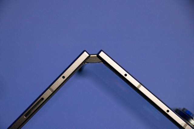 三星Galaxy Z TriFold真機圖賞：這次的三折疊，與眾不同