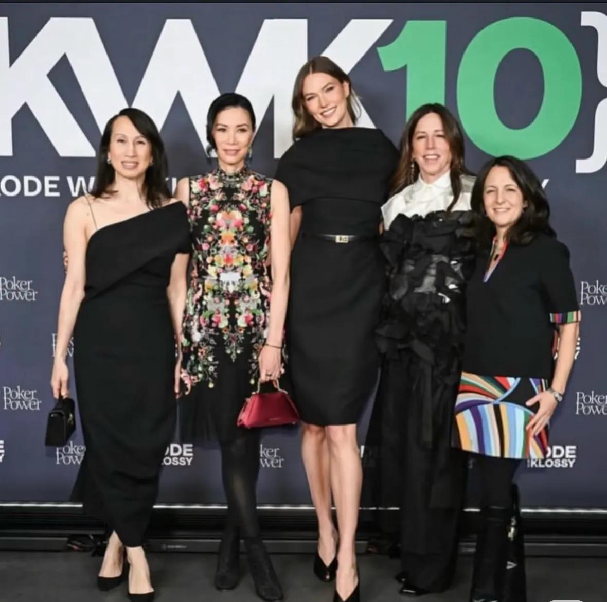 邓文迪为超模小KK站台！穿新中式眼神变自信，母凭女贵人脉更强了