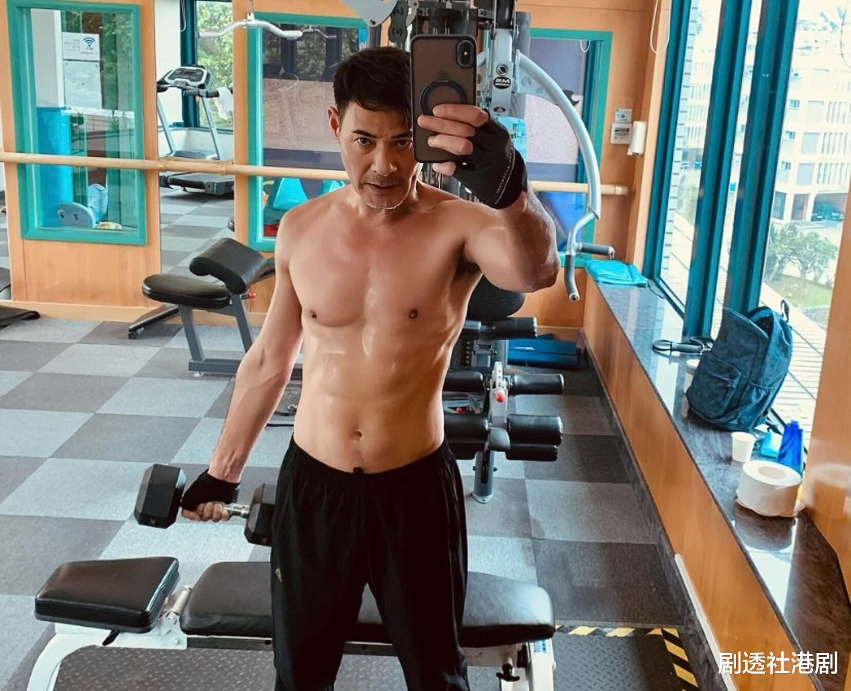 好惨!TVB两大一线男星新剧沦为配角,给新生代演员做配