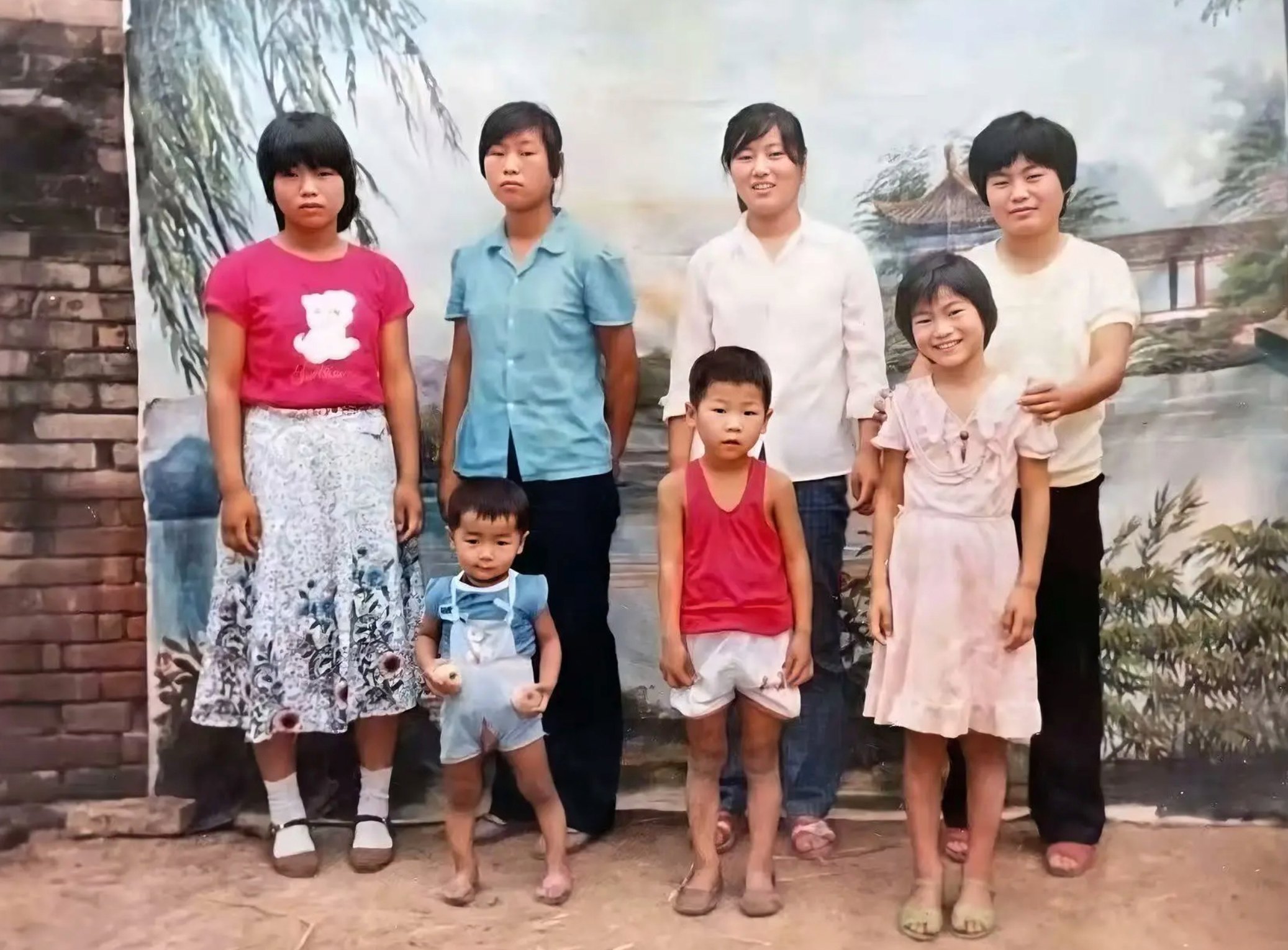 大孝！岳云鹏接80岁老妈住北京豪宅，3000万别墅阔气，媳妇是功臣