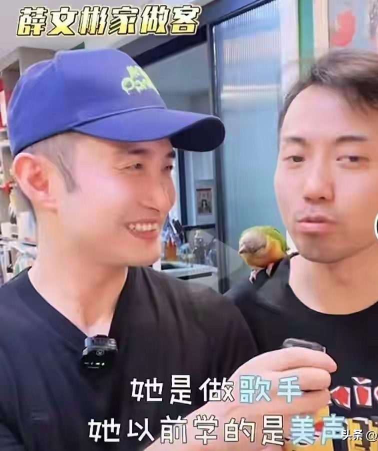 上海滑稽演员薛文彬太会宠！妻子是美声歌手，女儿三夸他最师。