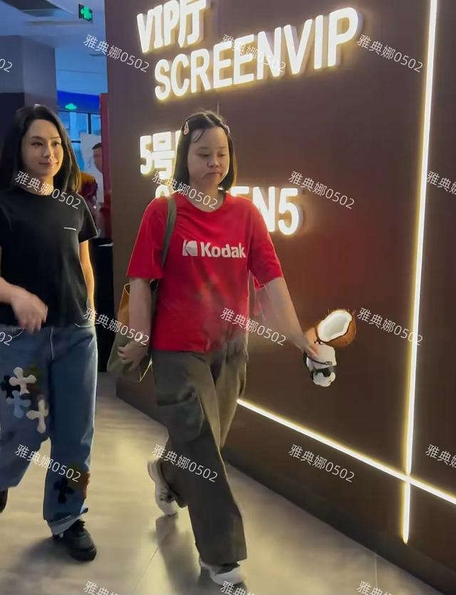 阿娇只有脸好看,身材一点儿也不像个女明星!