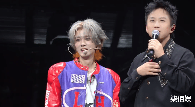 鹿晗南昌开完演唱会，和邓超一家逛公园，超姐露面年轻又有气质