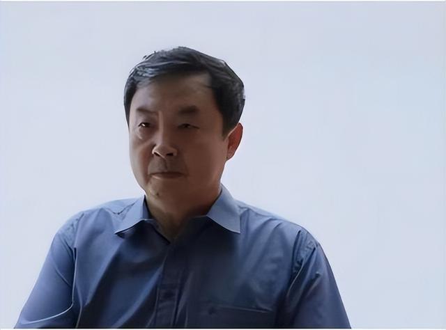 表面是演员,实际是“国际反恐专家”!这位著名老戏骨隐藏好深