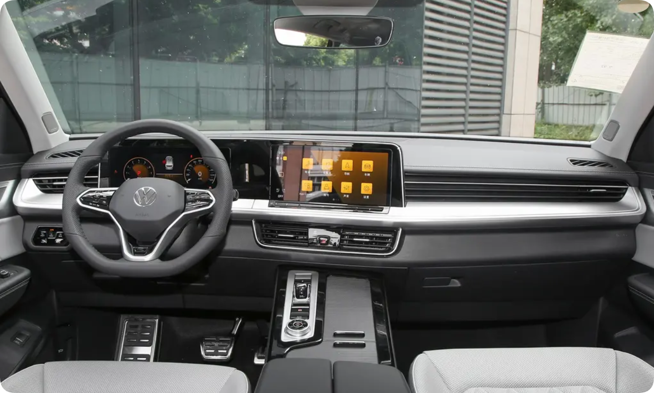 “王炸”中大型SUV，从25万降到18万，压榨220马力，还喝92油