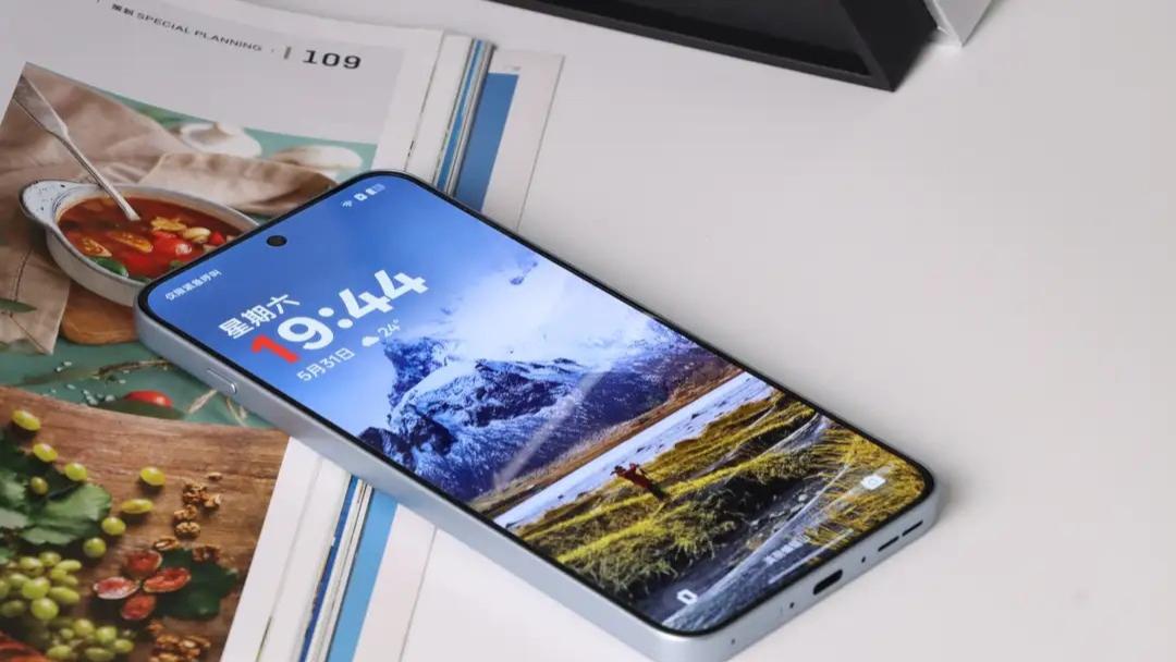 2500元想买能用6年的手机？这3款能抗能打，每款都解决续航痛点