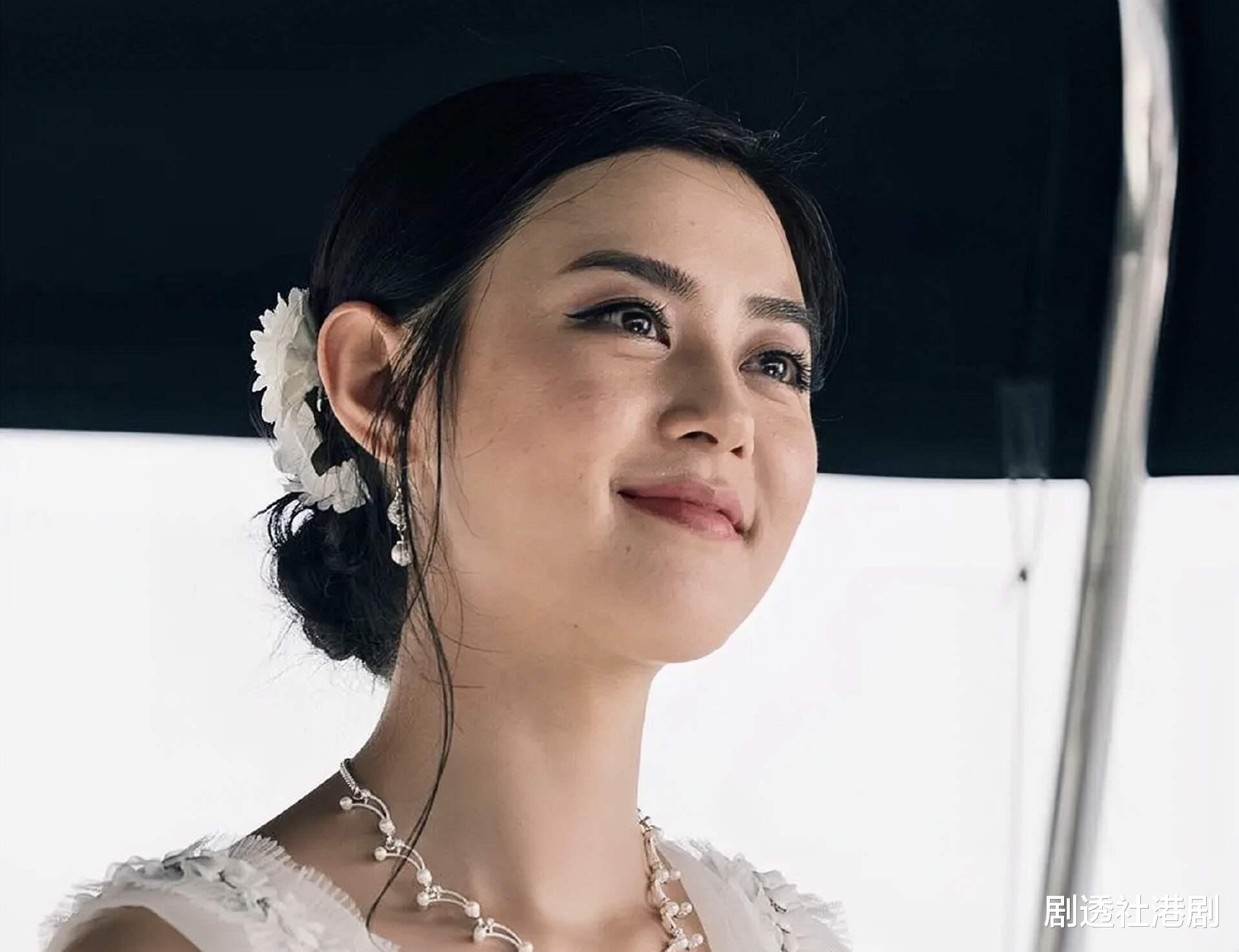 TVB前女星于淼在东莞打工求生，拍短视频秀大长腿，被指故意博关注