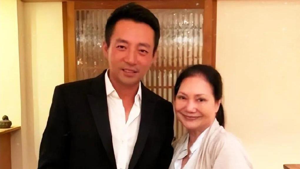 S妈公开喊话汪小菲：把孩子好好带大，自己不会和他抢大S的遗产